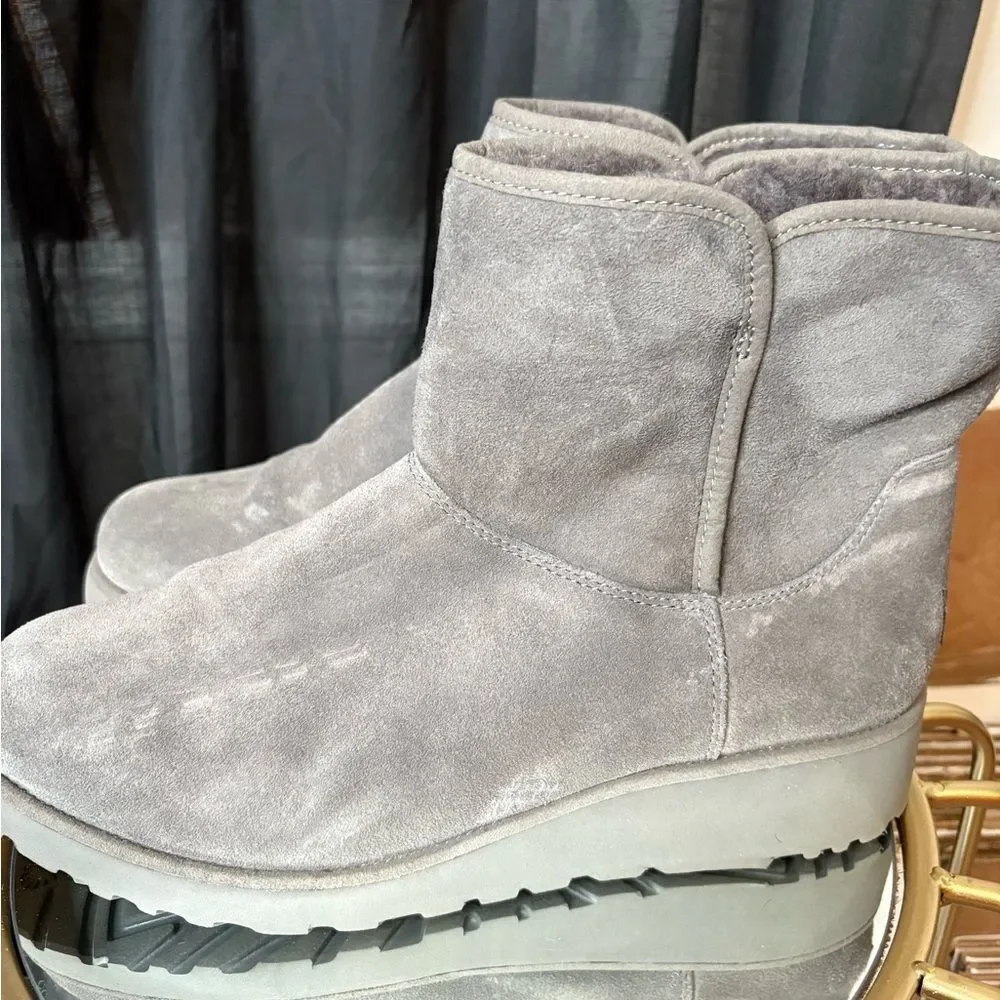 UGG size 11